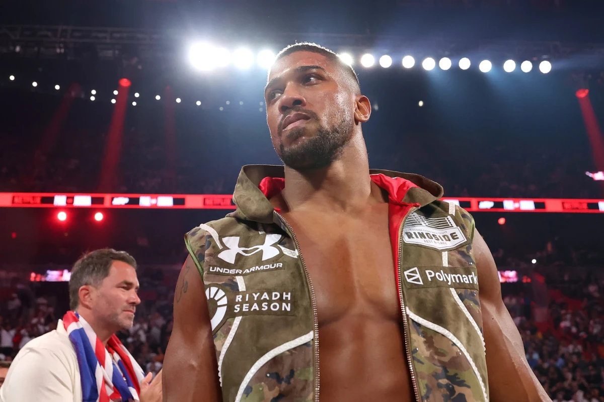 Le boxeur Anthony Joshua blessé dans un accident de voiture mortel