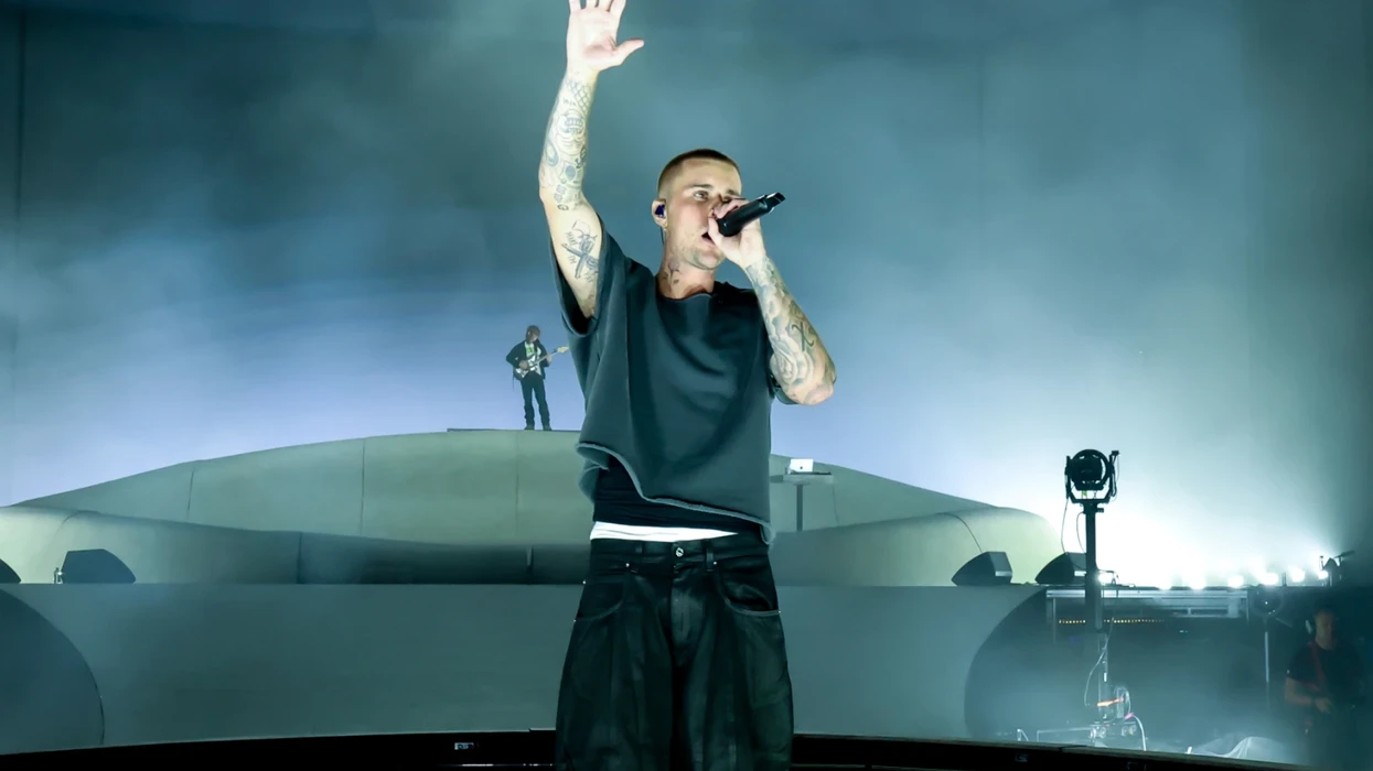 Justin Bieber Draws Massive Crowd for Messy, ‘Swag’-Heavy Set at Coachella
