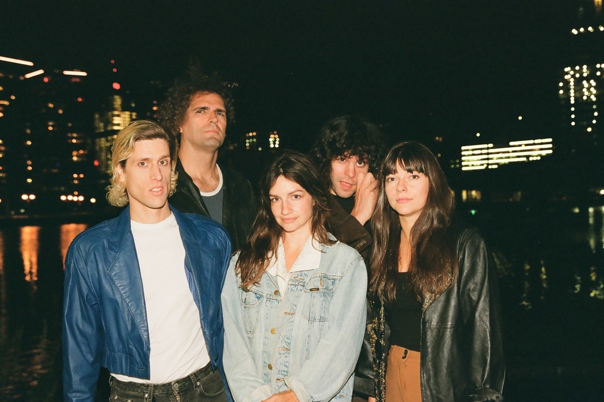 Bon Enfant, Population II et Annie-Claude Deschênes en route vers SXSW