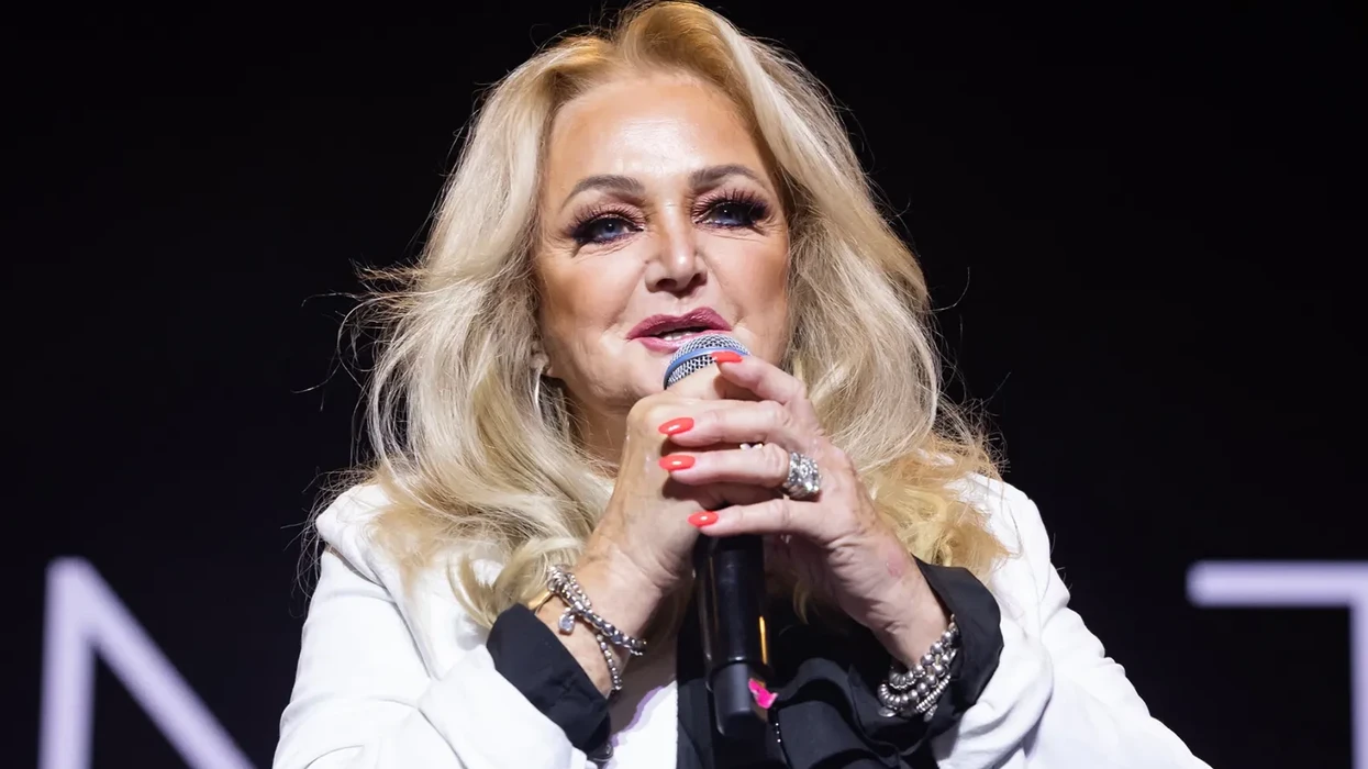 Bonnie Tyler Recovering From Emergency Surgery in Portugal