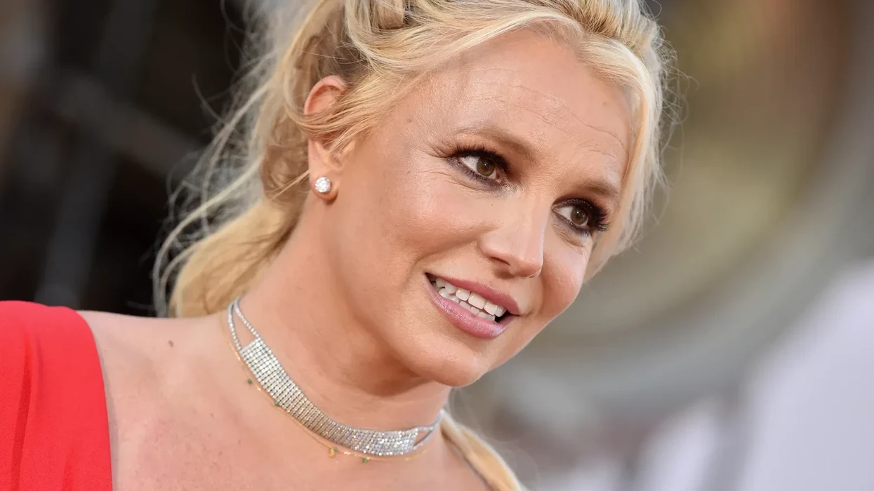 Britney Spears’ Rep Denies Singer Was Walking Around Restaurant With a Knife: ‘This Is Ridiculous’