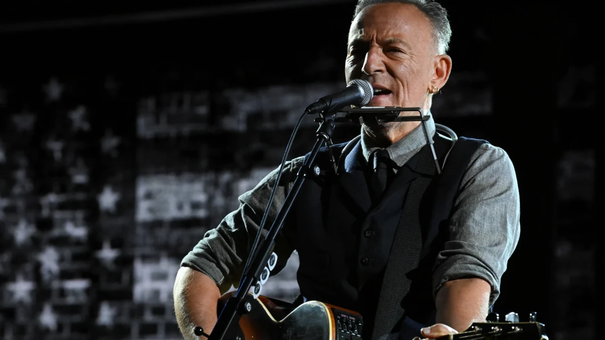 Bruce Springsteen, U2, Stevie Wonder, More Stars to Perform at Obama Presidential Center’s Opening