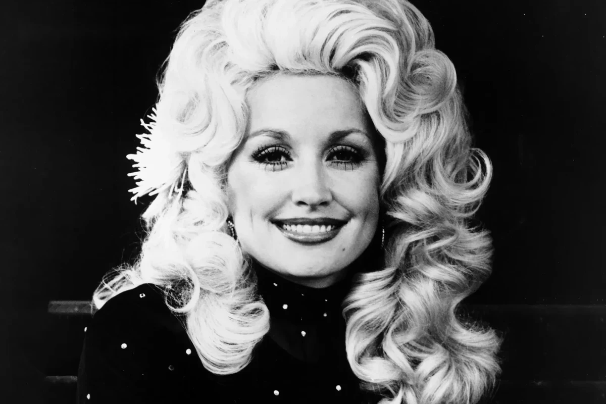 Dolly Parton, Hardscrabble Storyteller Turned Global Entertainer, Dead at 80