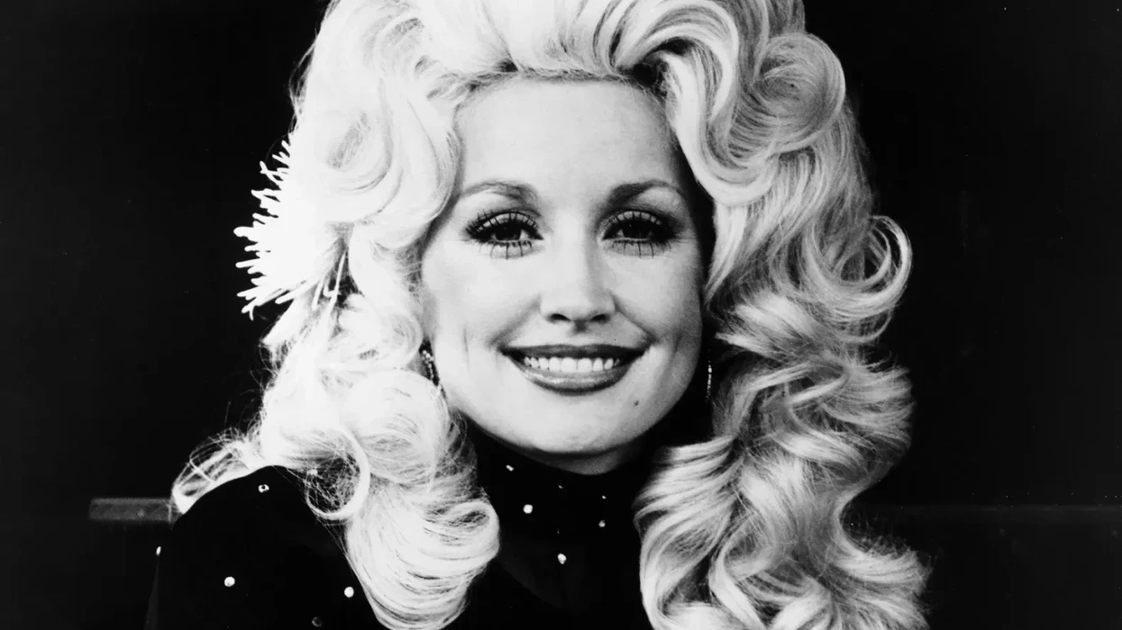 Dolly Parton, Hardscrabble Storyteller Turned Global Entertainer, Dead at 80