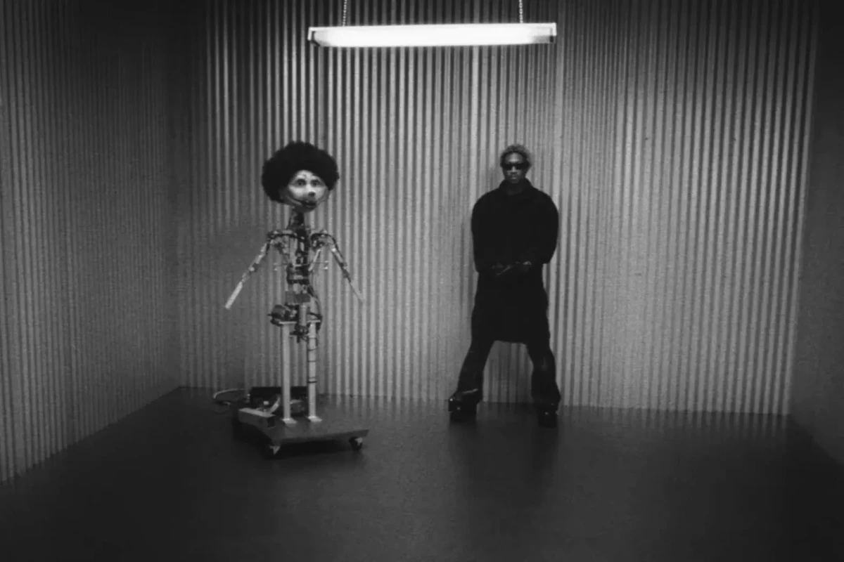 Watch Future Weld Together an Animatronic in ‘Build a Bitch’ Video