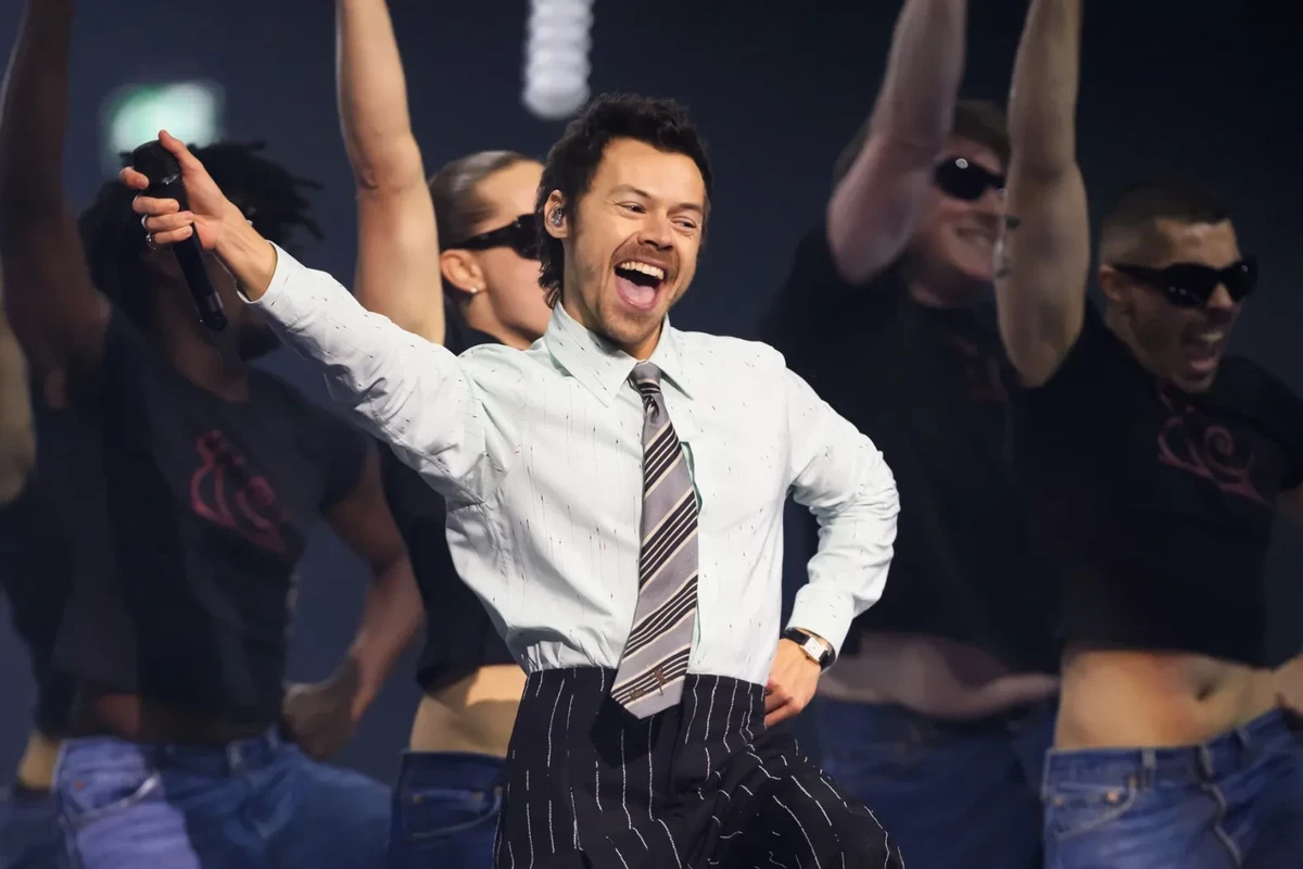 ‘Are You Listening Yet?’ Harry Styles’ New Album Is Finally Here