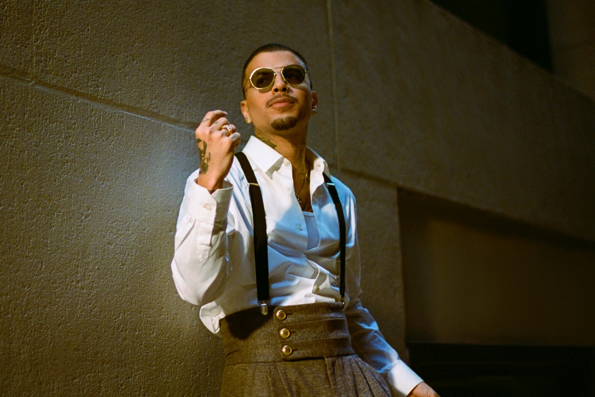 Rauw Alejandro Is Free and ‘Touching the Sky’ on Bright New Single