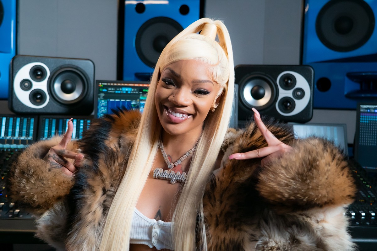 How GloRilla Stopped Overthinking and Pushed Herself to Level Up With ‘Yeah Glo!’