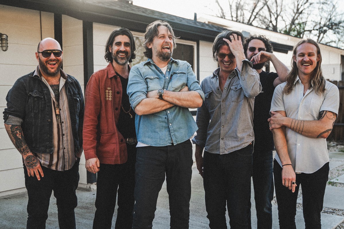 ‘Nobody Dies From Weed’: Hayes Carll, Band of Heathens, and Even the DEA Agree