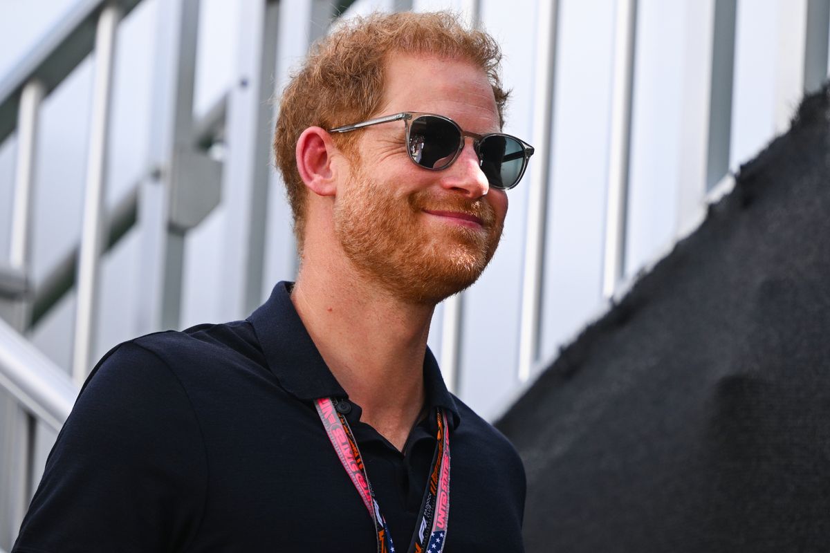 Prince Harry Settles Mirror Group Phone Hacking Suit, Lashes Out at Piers Morgan