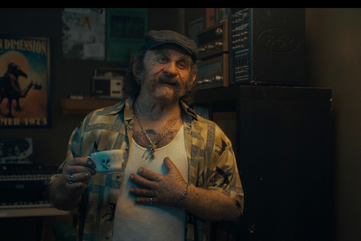 Alex Winter Talks Becoming a Horrifying Ogre, ‘Bill & Ted 4,’ and Breaking Up Big Tech