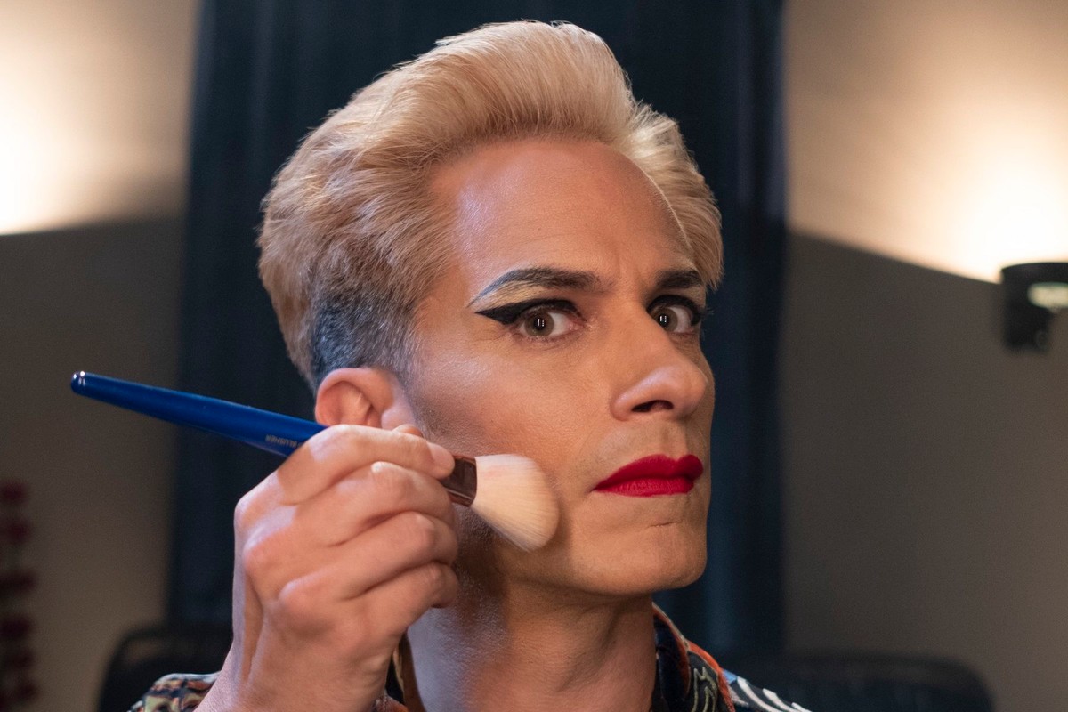 Gael García Bernal on Kissing Bad Bunny and Dazzling in ‘Cassandro’