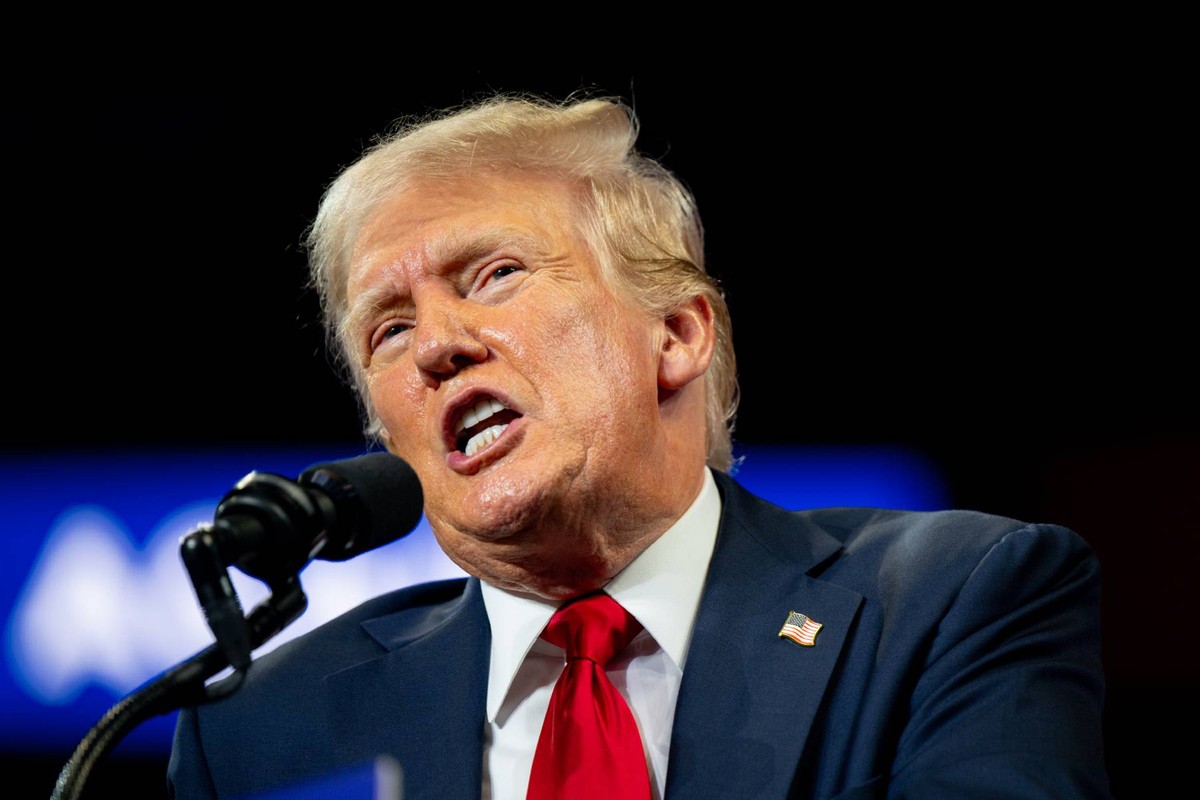 Trump Tells Christians They Won’t Have to Vote in Future: ‘We’ll Have It Fixed’