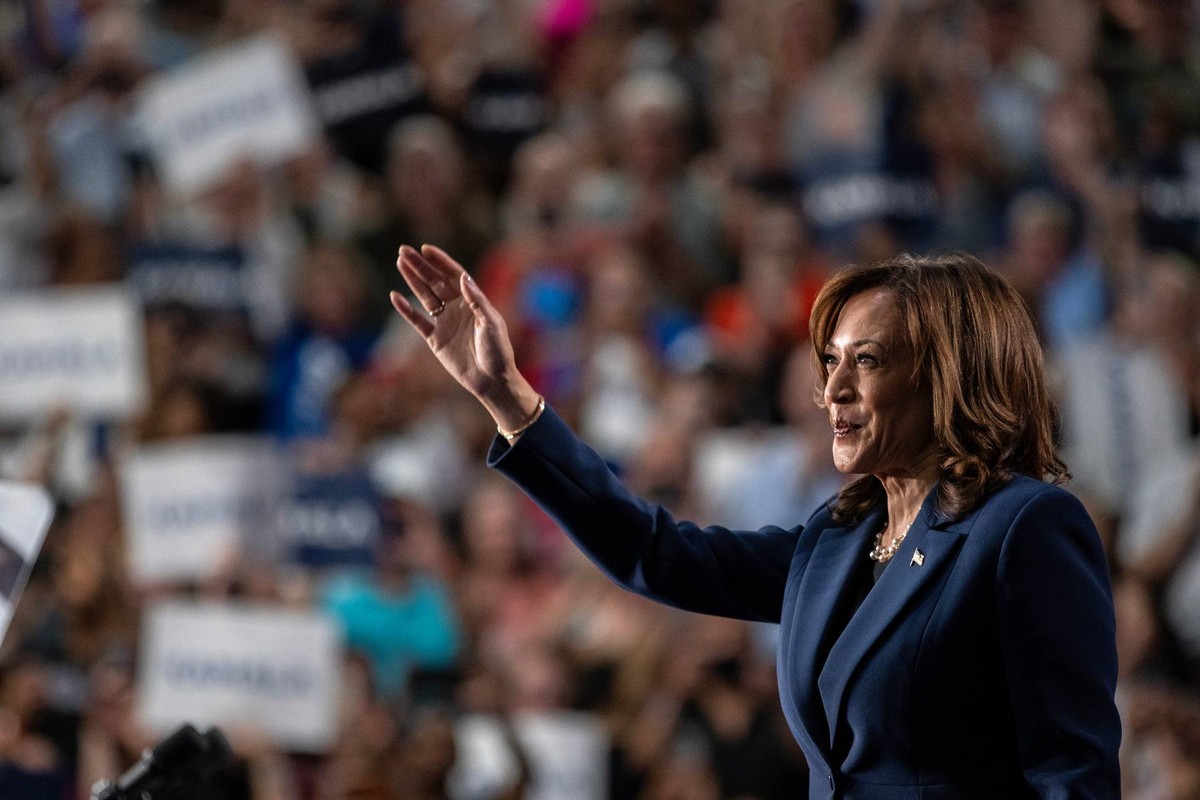 Kamala Harris Debuts First Campaign Ad … With Some Help From Beyoncé