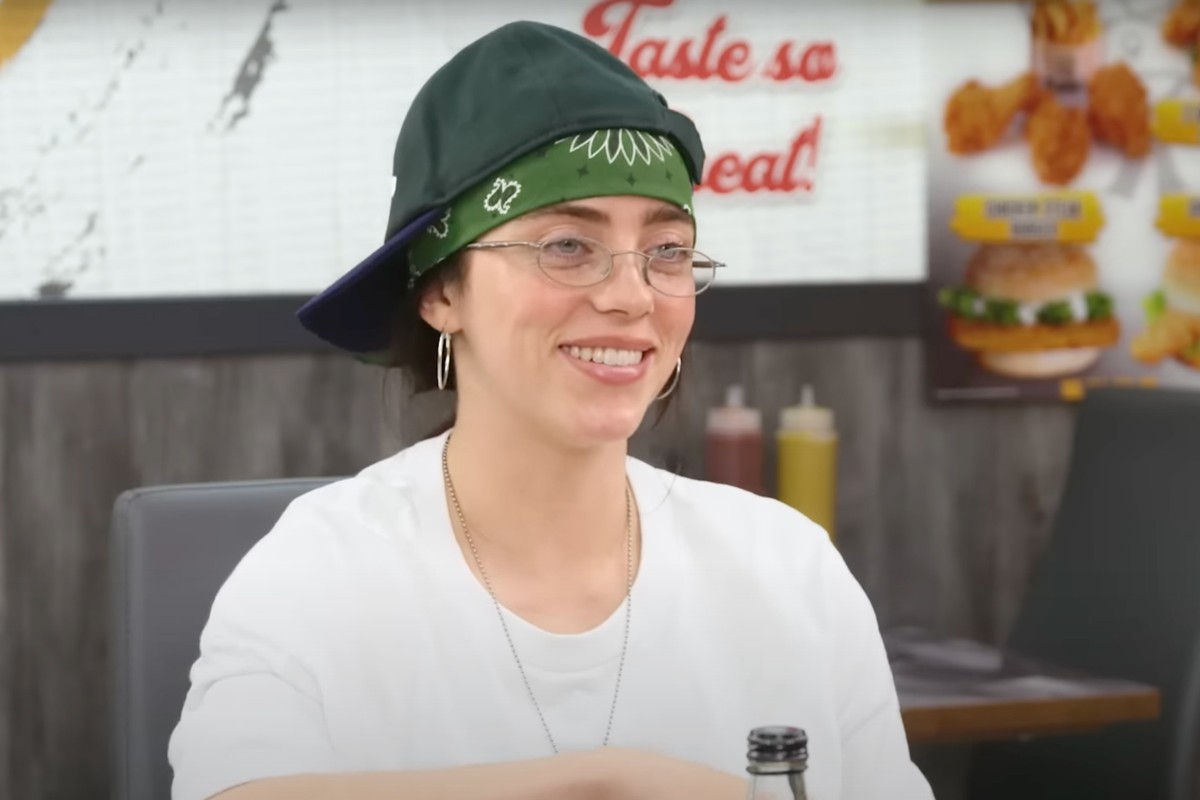 Billie Eilish Matches Amelia Dimoldenberg’s Freak for Their ‘Chicken Shop Date’