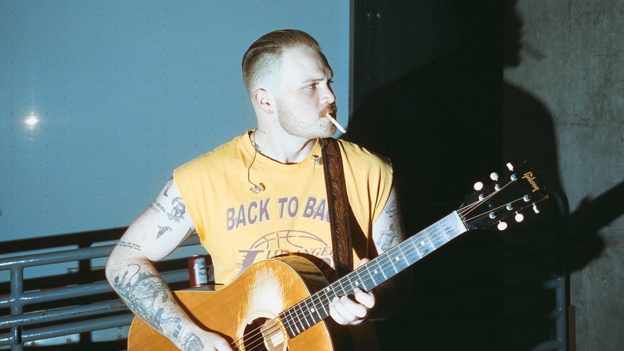 On Zach Bryan’s ‘The Great American Bar Scene,’ the Past Is Tangled, the Future Is Scary, and Right Now Is Miller Time