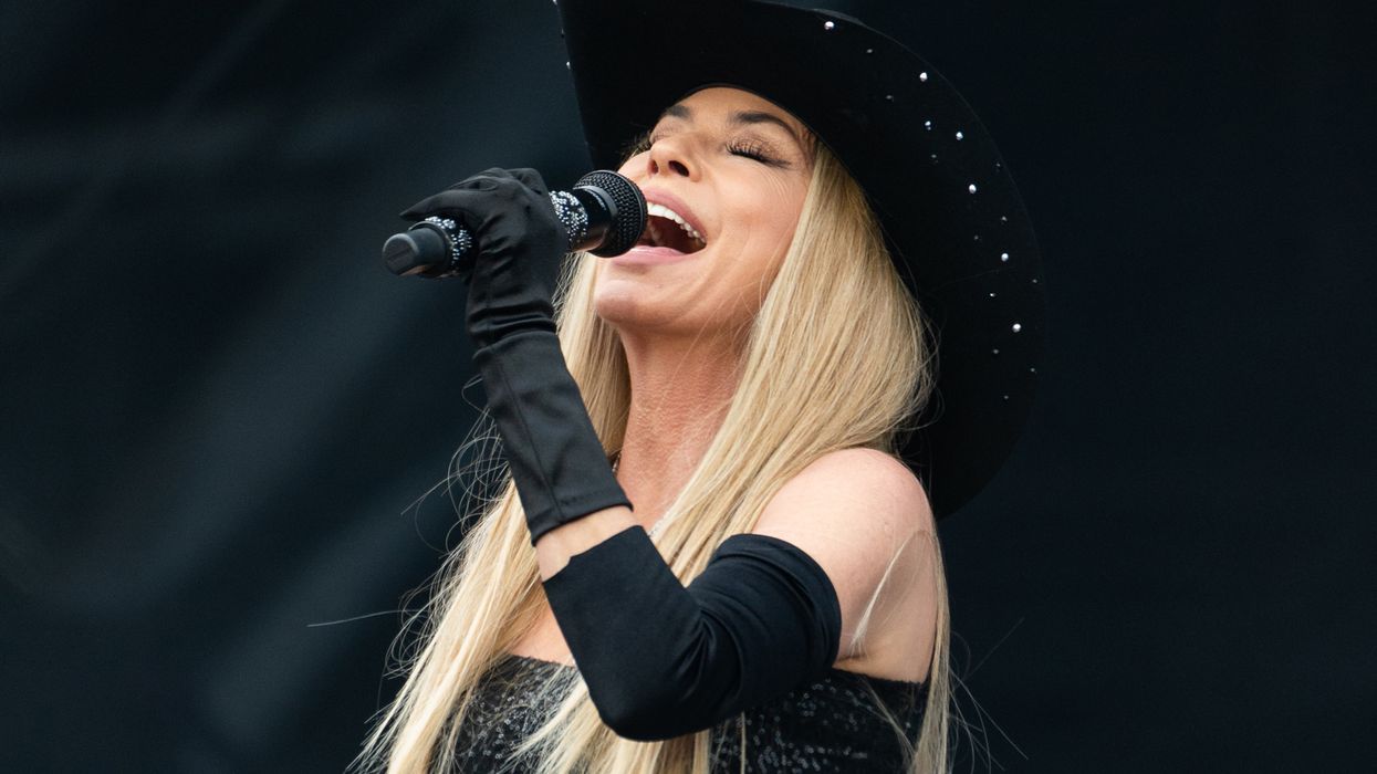 Watch Shania Twain Slay Glastonbury 2024 With ‘Man! I Feel Like a Woman!’