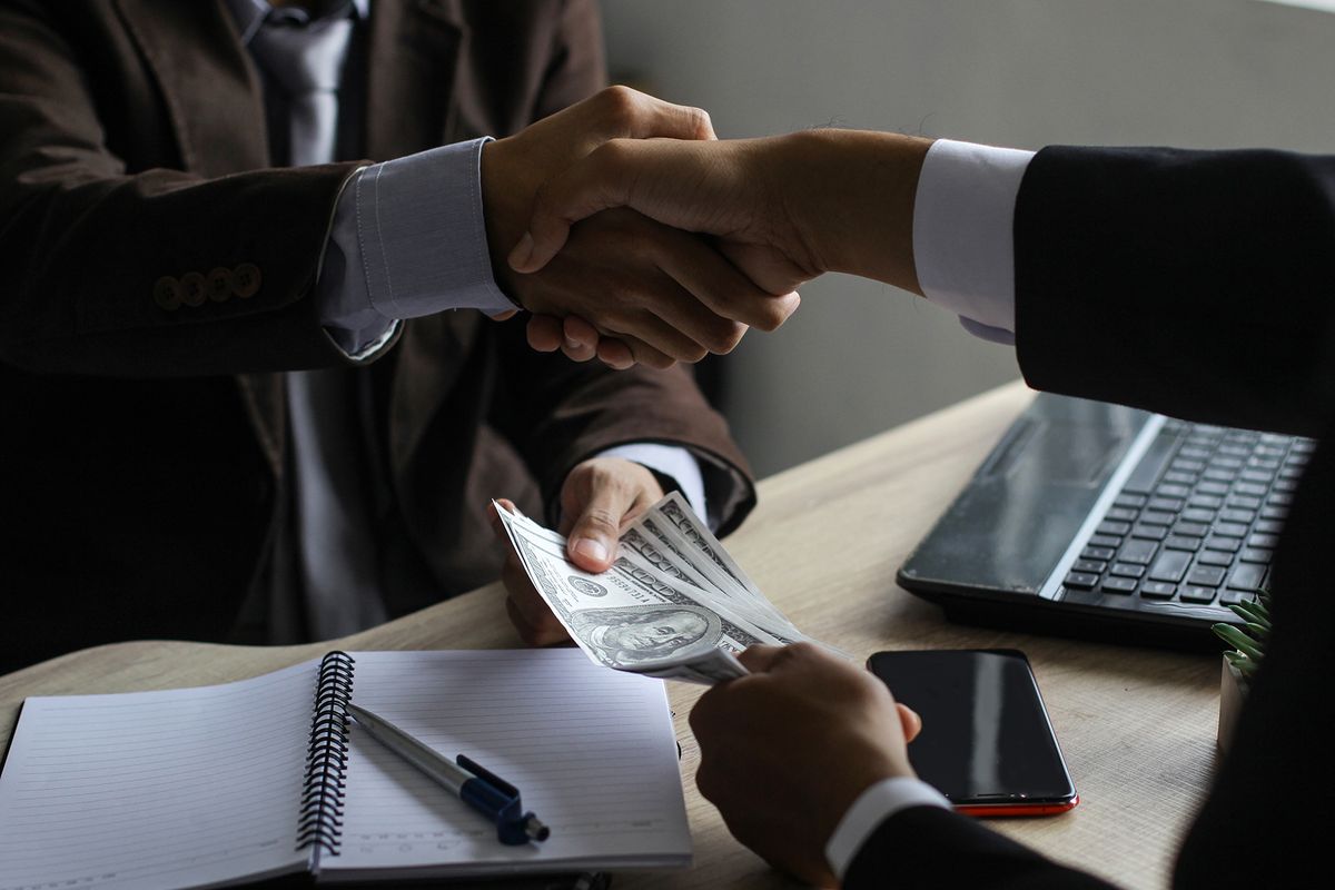 Supreme Court Greenlights Corrupt Gratuities for Politicians