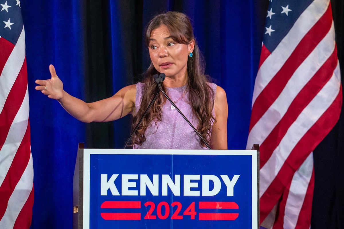 Is Nicole Shanahan Flirting With QAnon and Christian Nationalism?