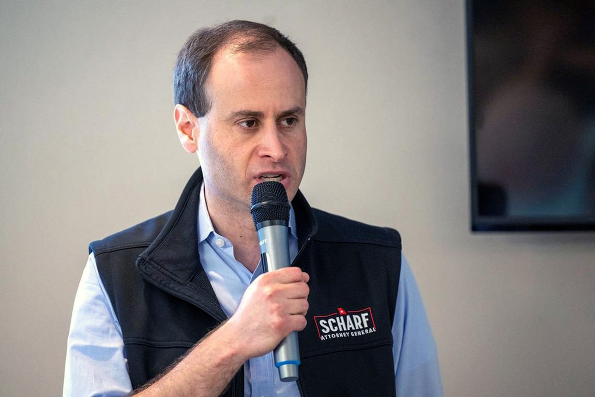 Supreme Court Puppetmaster Spends Millions to Elect Trump’s Immunity Lawyer