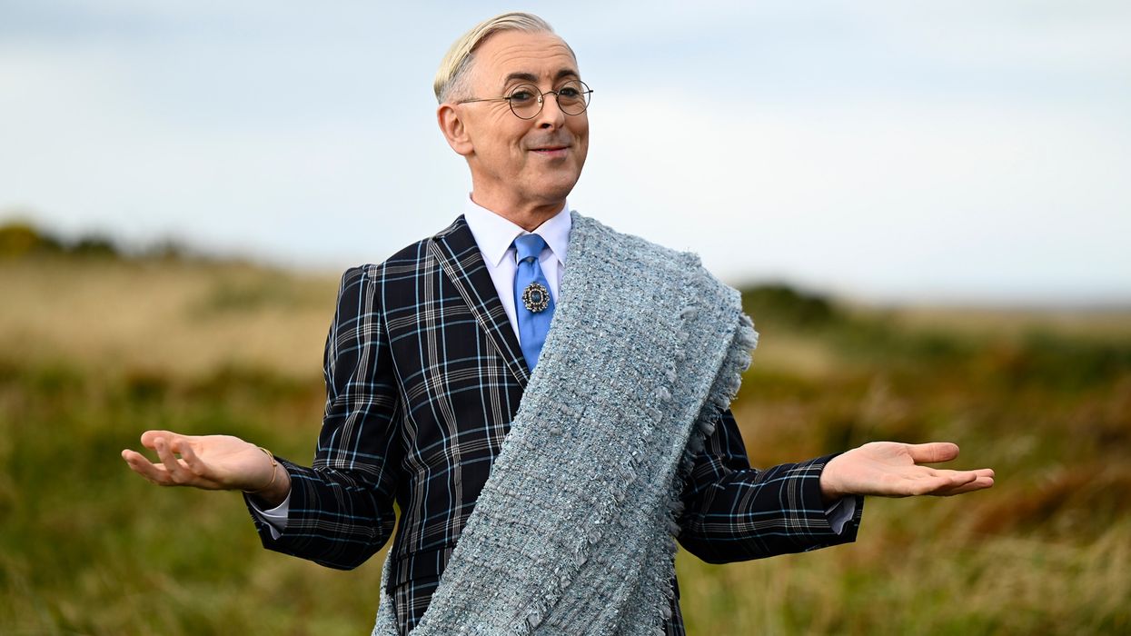 ‘The Traitors’ Renewed for Seasons 4 and 5 With Alan Cummings as Host