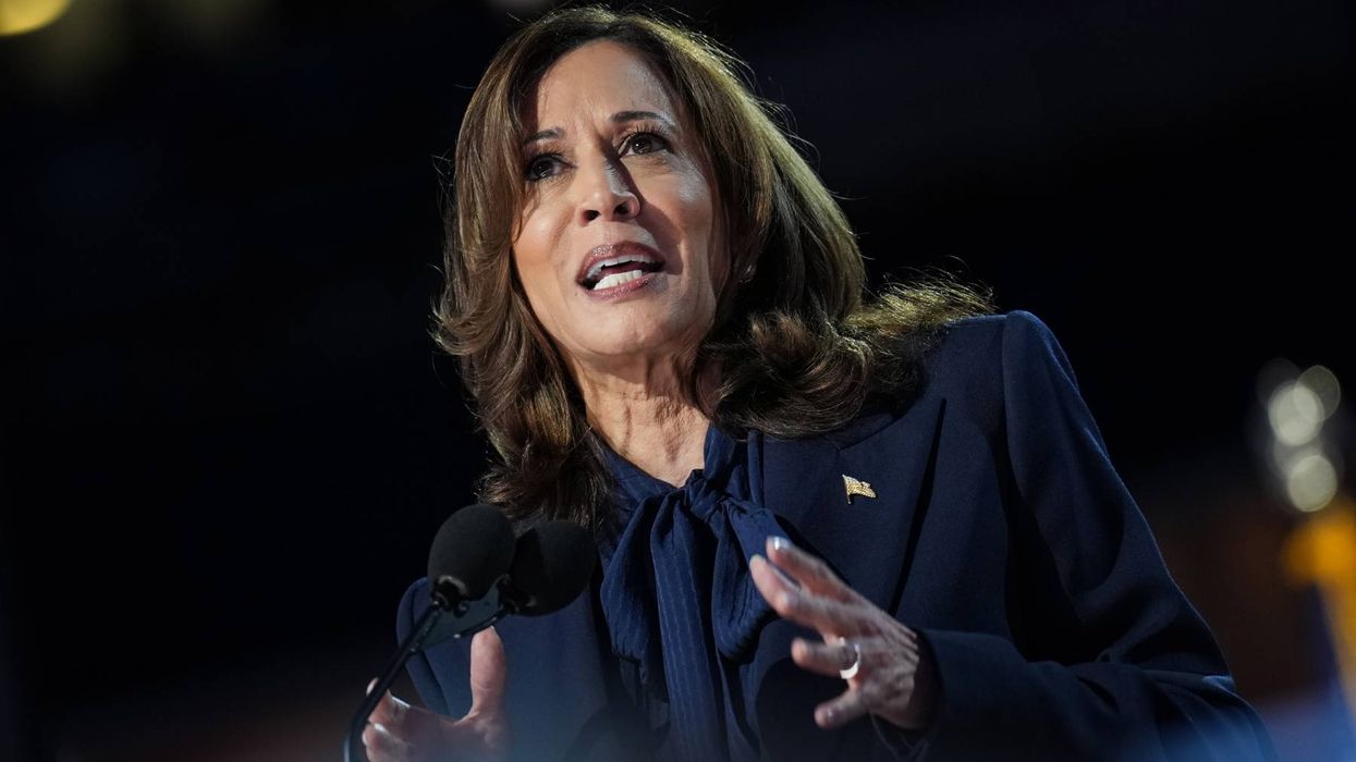 Harris Shows She’s Ready for Fight Against Trump in DNC Acceptance Speech