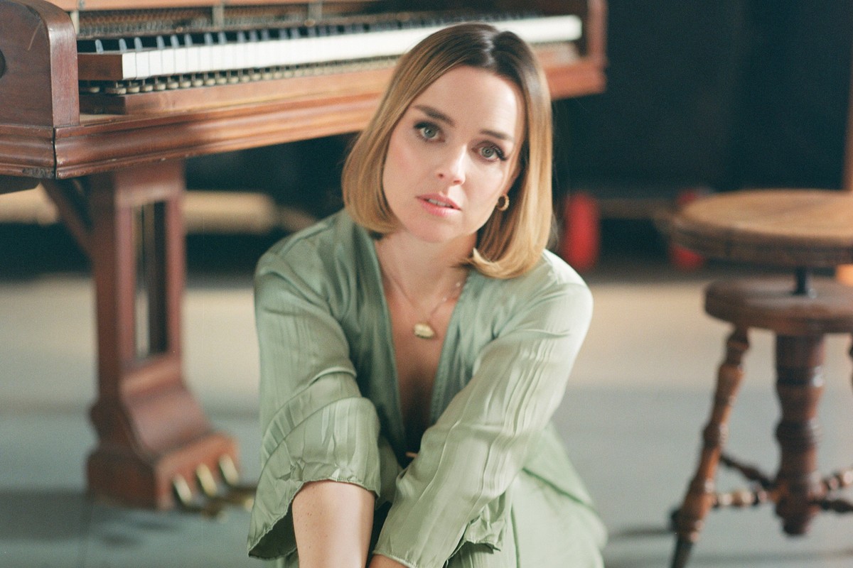 Viviane Audet envoie son plus récent album à Trump pour le «calmer»