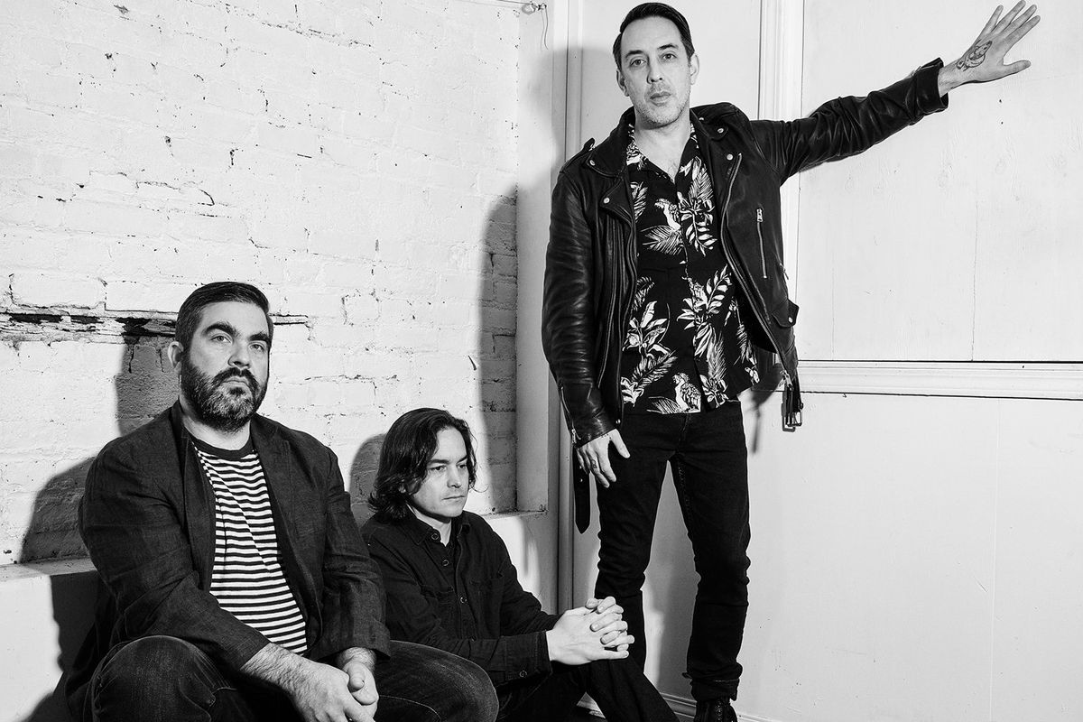 Wolf Parade réédite 'Apologies to the Queen Mary'