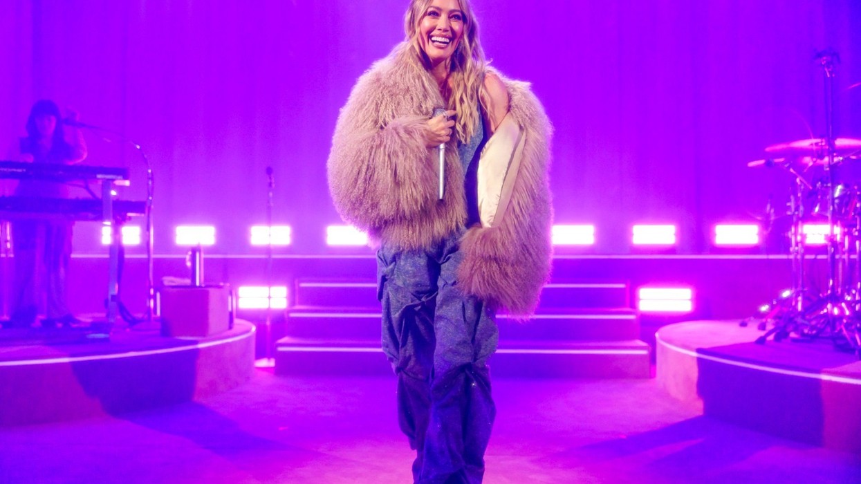 Hilary Duff Announces the Lucky Me World Tour