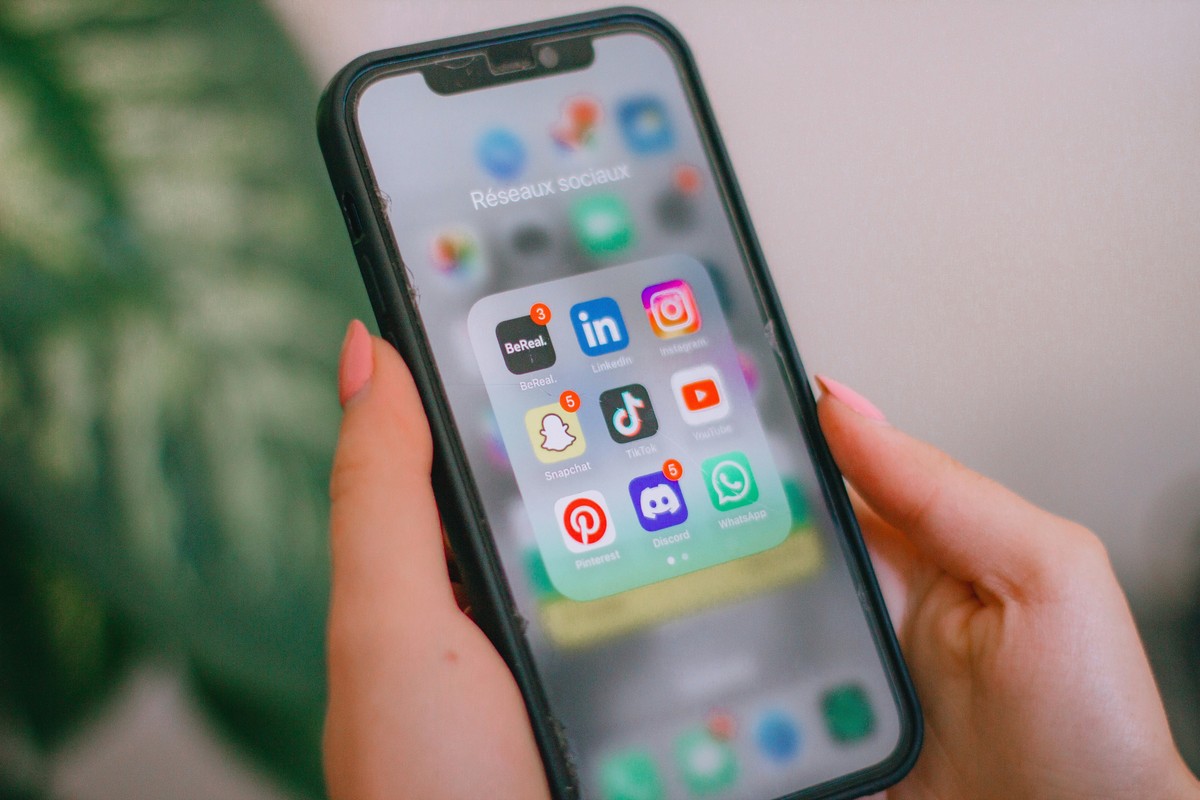Canada’s Proposed Social Media Age Limit Comes With a Complicated Question