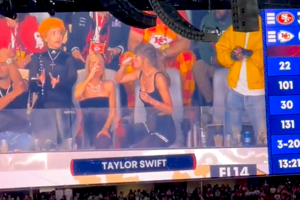 Super Bowl: Taylor Swift Chugs Beer on Jumbotron Like a Champ
