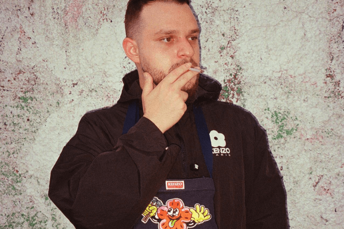 Rowjay vit la vie rapide dans deux ligues différentes