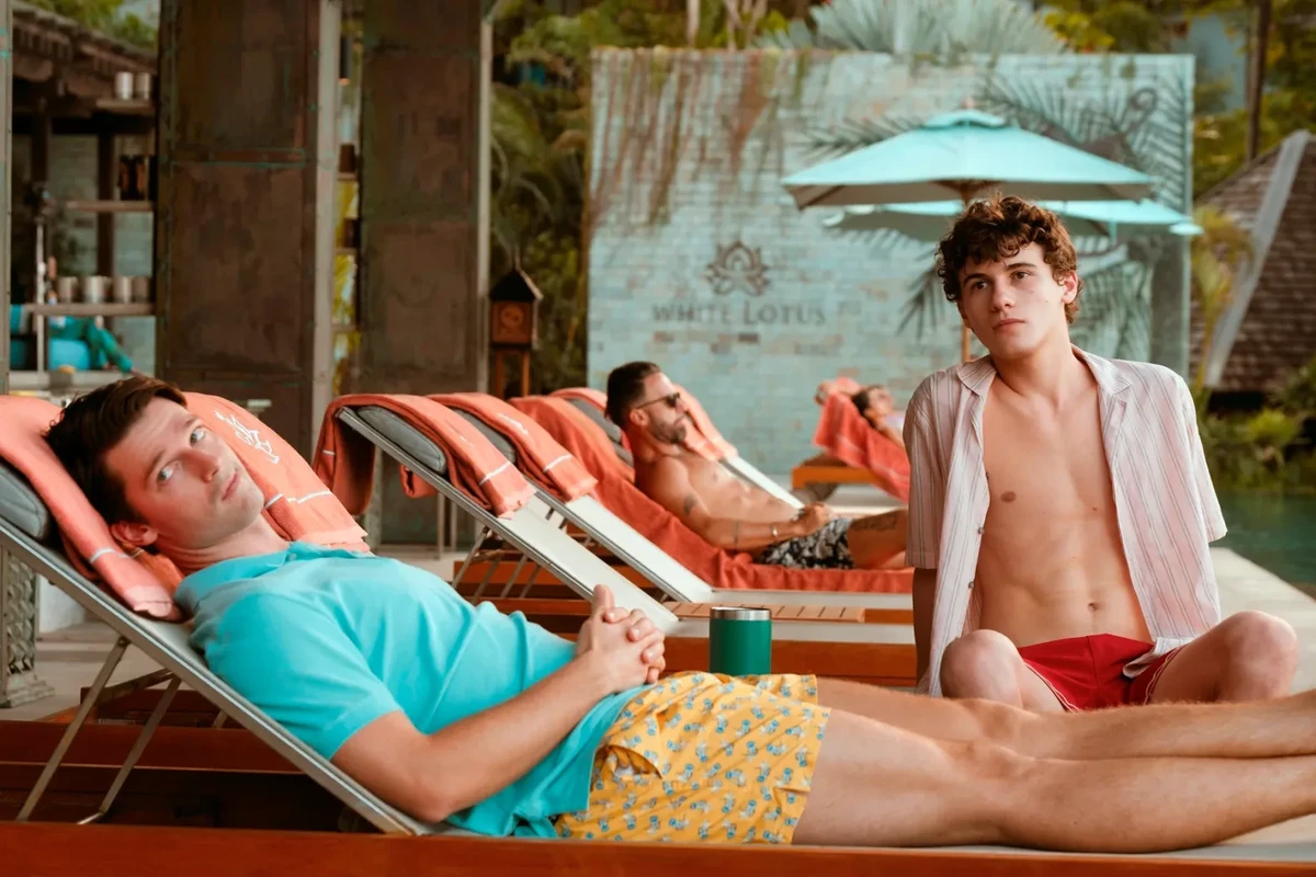 Voici pourquoi «White Lotus» a changé sa chanson thème