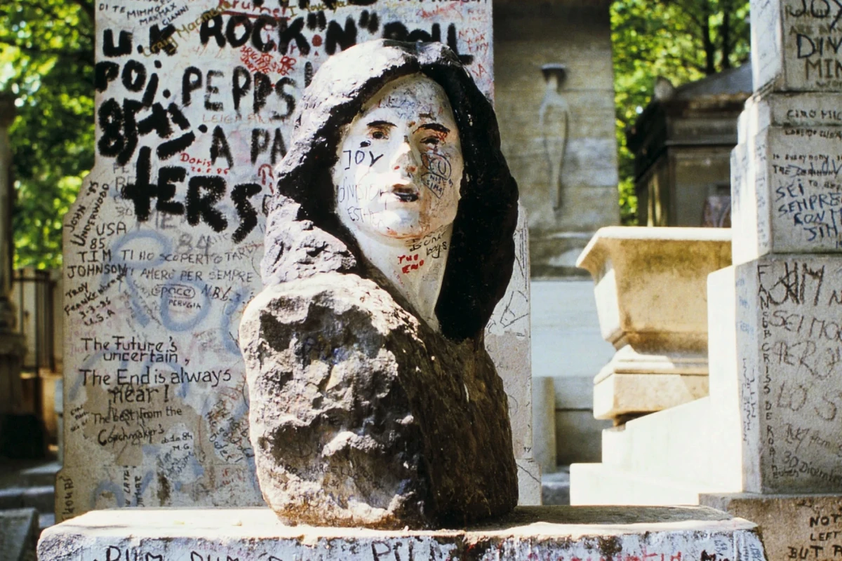 Le buste volé de Jim Morrison a été retrouvé