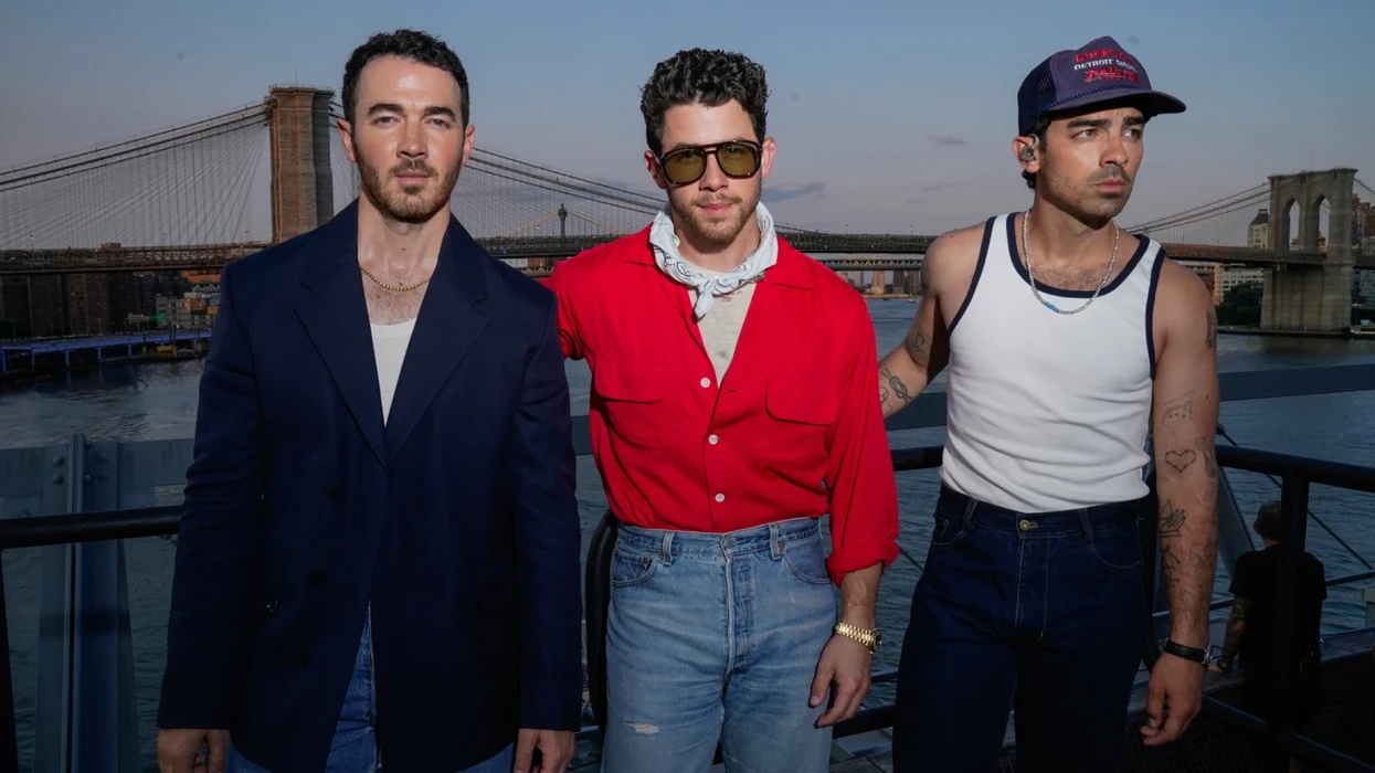 Les Jonas Brothers expliquent pourquoi leur séparation «devait arriver»