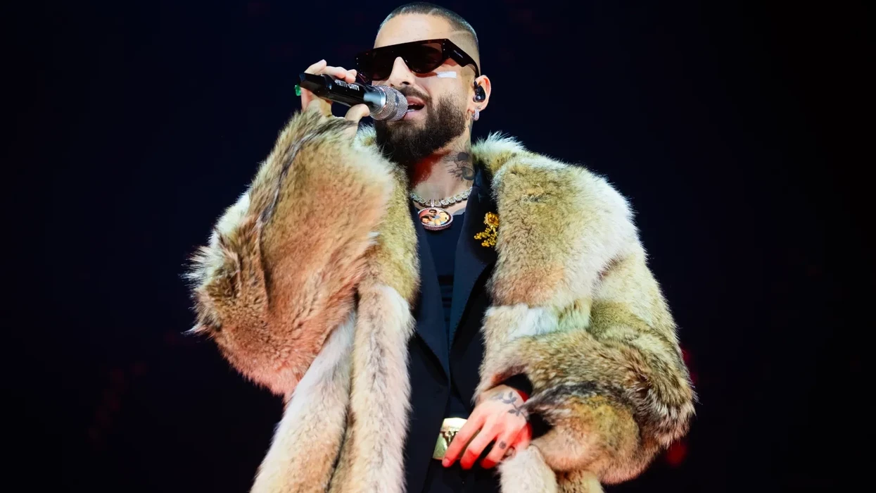 Maluma réprimande une fan venue avec un bébé sans protection auditive
