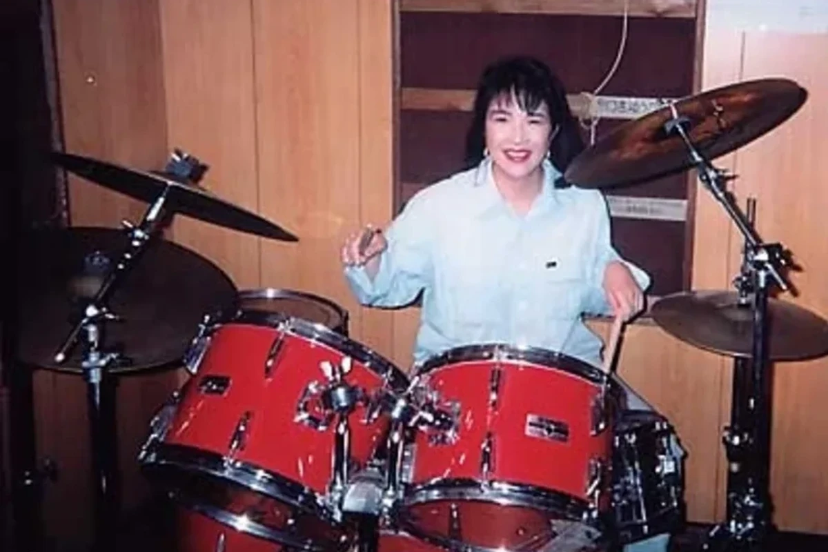 La nouvelle Première ministre du Japon joue du heavy metal