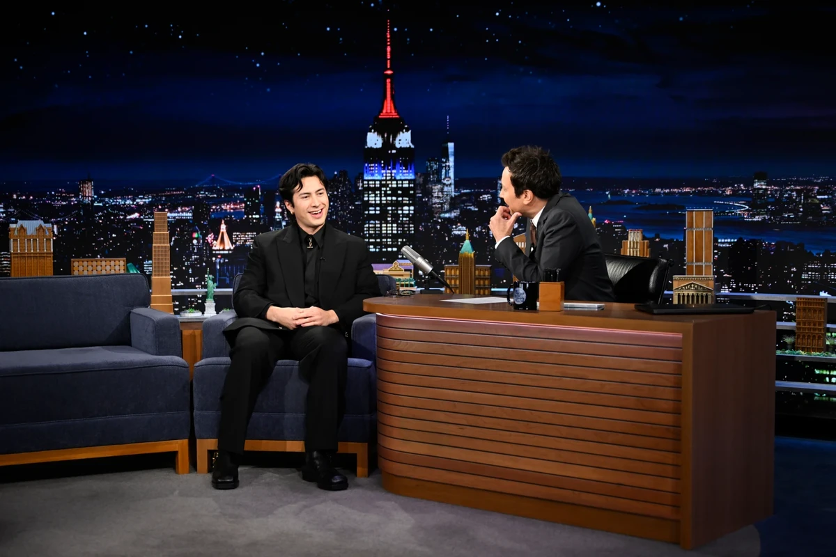 Hudson Williams annonce un «combat extérieur» dans la saison 2 de Heated Rivalry