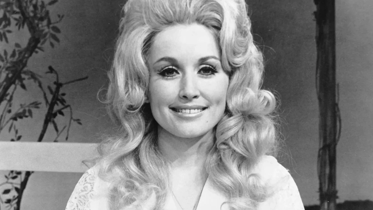 How Dolly Parton Took Control of Her Art With ‘Coat of Many Colors’