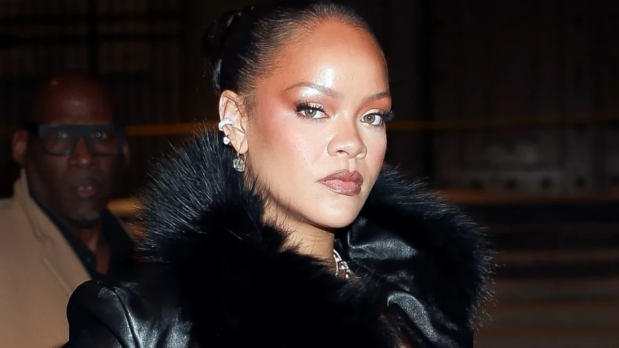 Rihanna Posts Documentary Proof She Is Recording Music