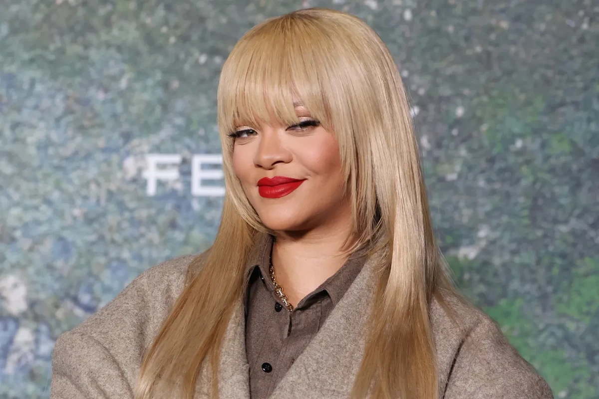 Rihanna Becomes First Woman to Surpass 200 Million RIAA Singles Certifications in Music History