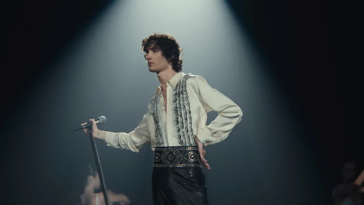 Sombr Reflects on an Improbable Relationship in Expressive Single ‘Potential’