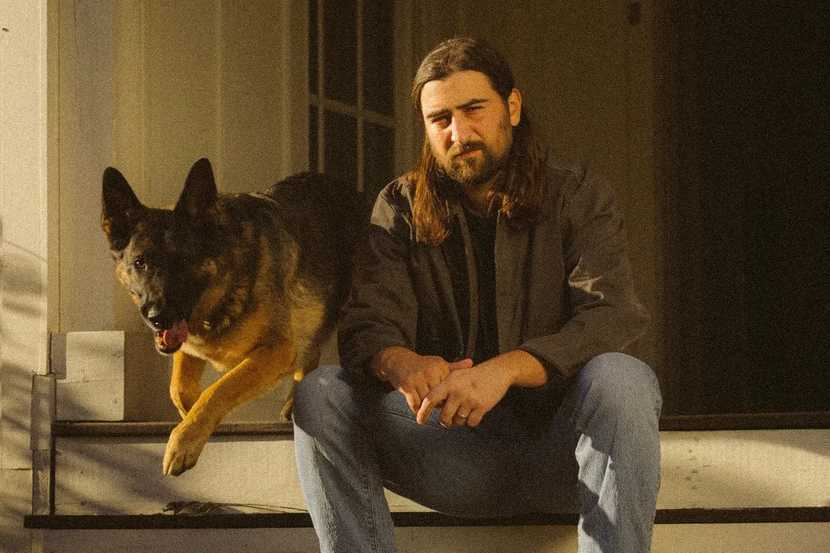 Noah Kahan Is a Rock Star Now, and a Good Dude, Too, on ‘The Great Divide’