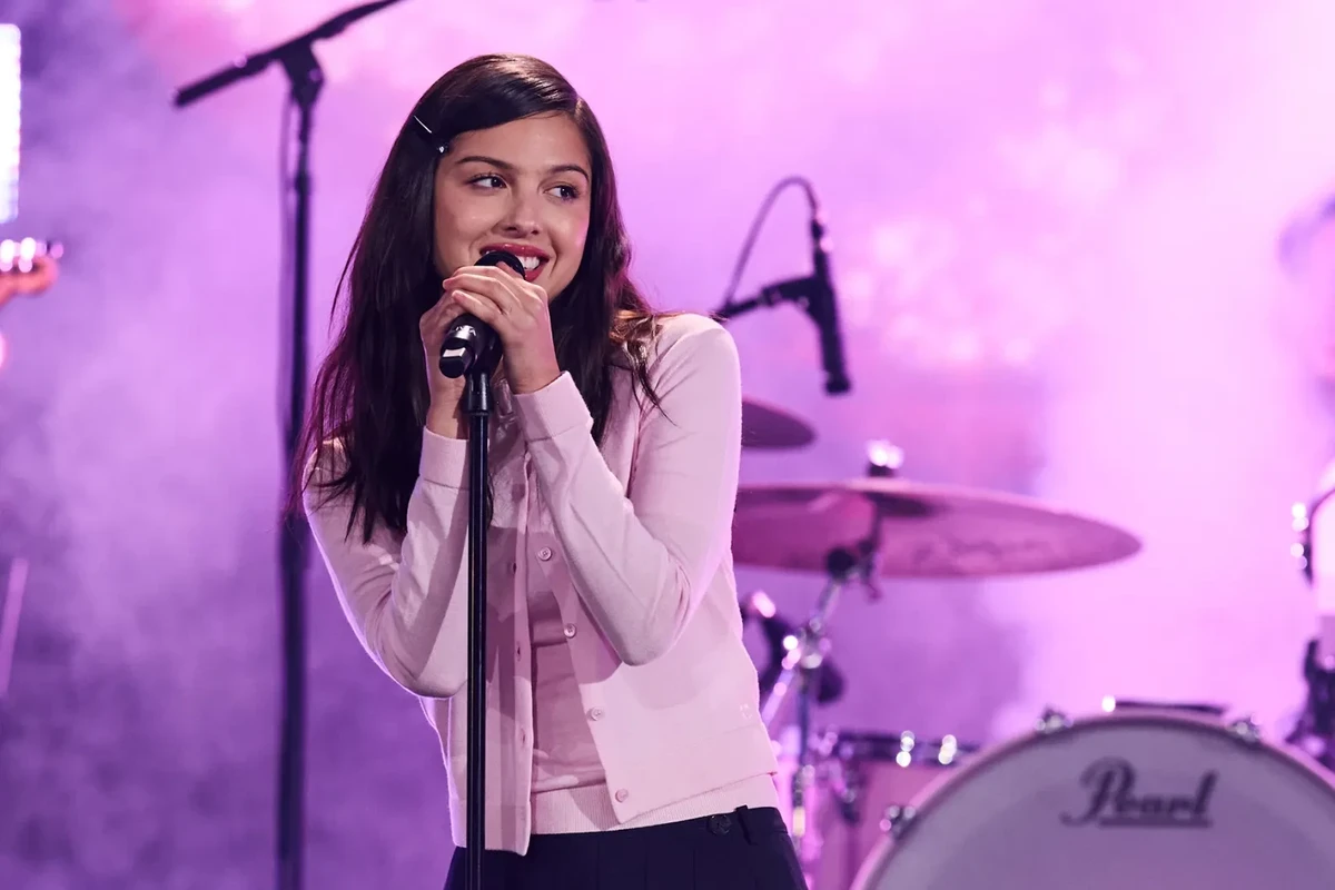 Olivia Rodrigo Reveals ‘You Seem Pretty Sad for a Girl So in Love’ Split Track List