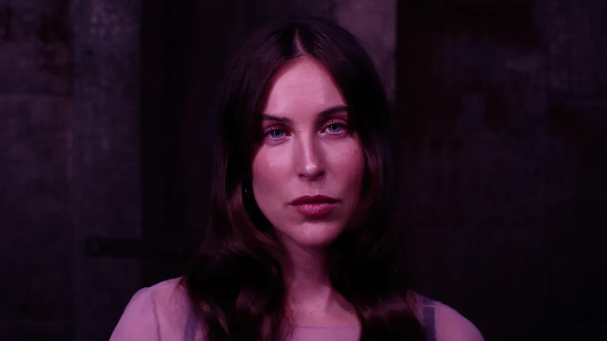 Scout Willis Majestically Moves On After a Breakup in New Song ‘Honey, I’
