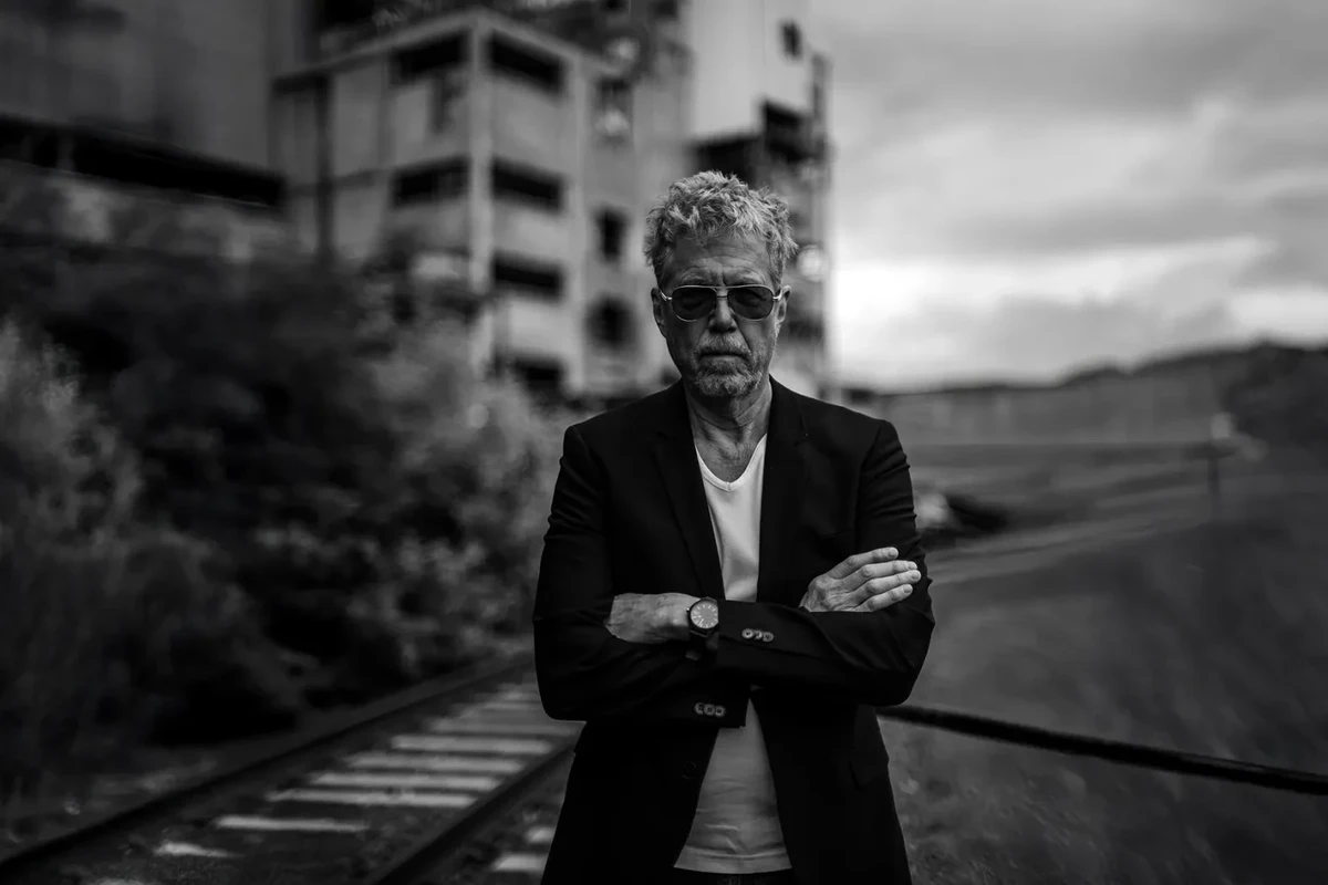 The Jayhawks’ Gary Louris on His Canadian Love Story