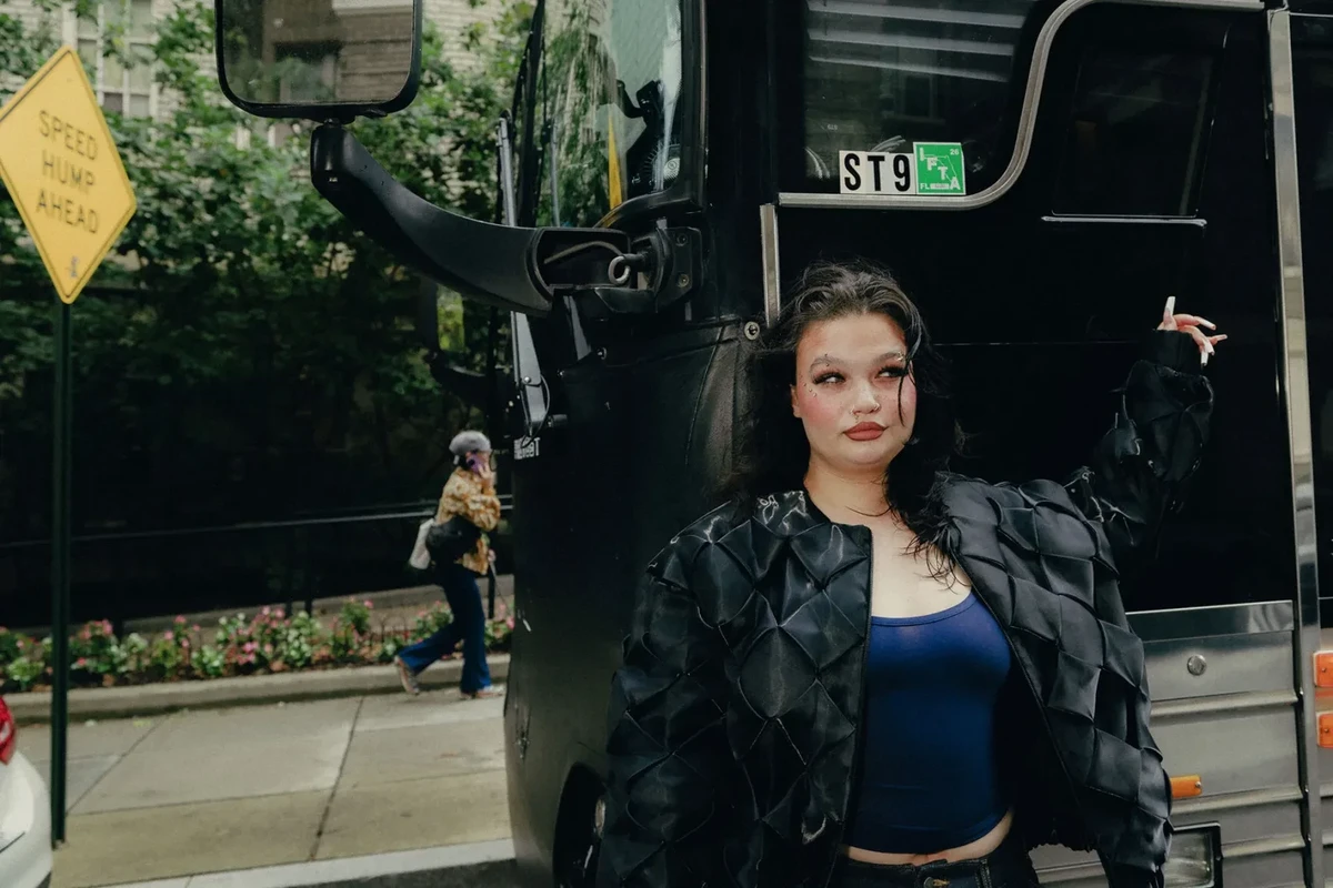 Lola Young Announces 2027 North American Tour