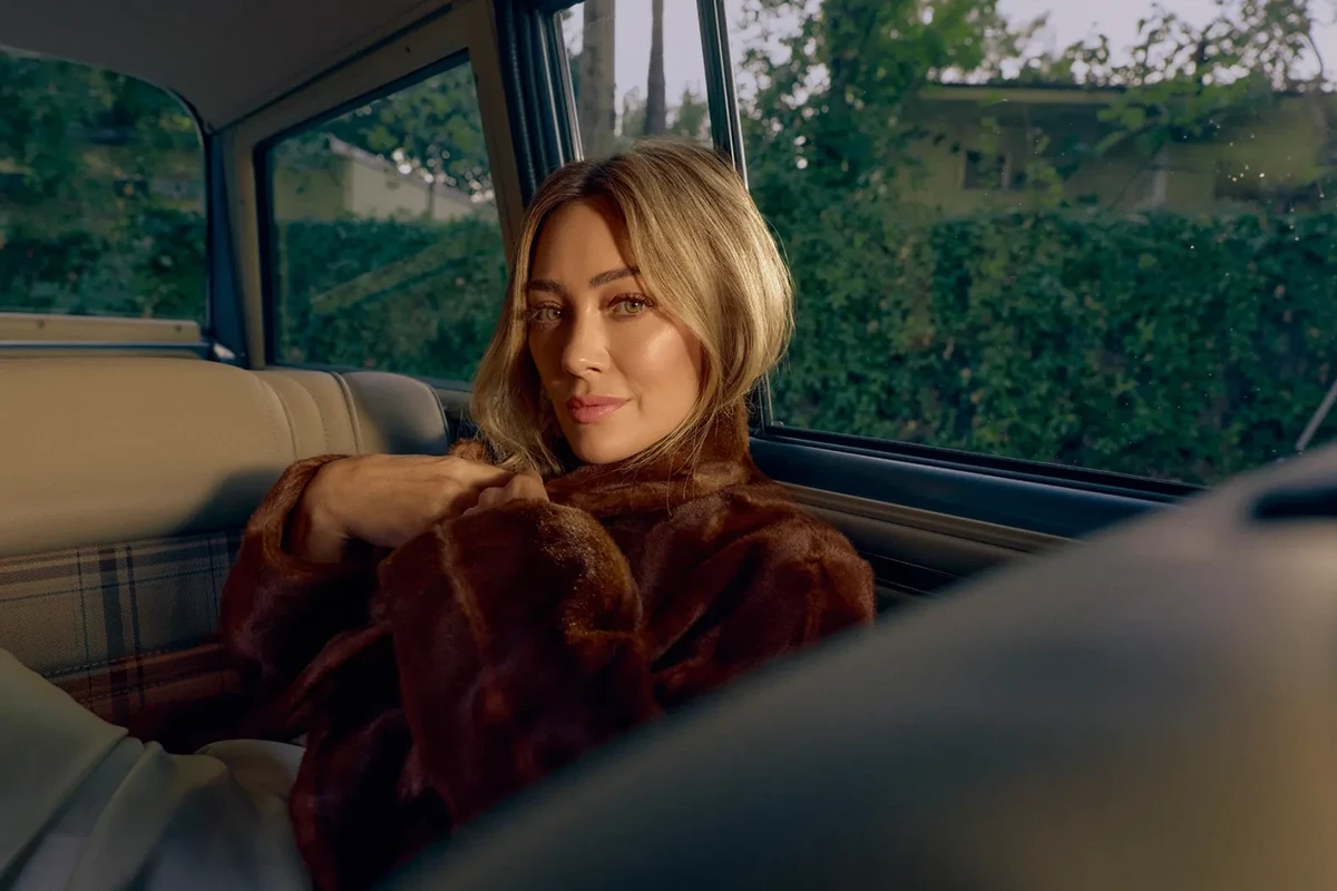 Season’s Greetings! Hilary Duff Is Releasing a Holiday EP