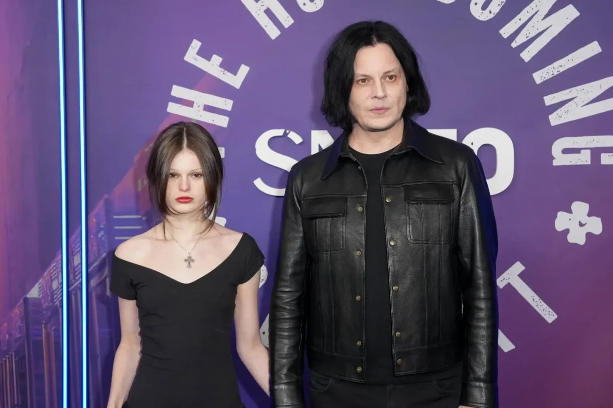 Jack White Performs the White Stripes’ 1999 Track ‘Cannon’ With Daughter Scarlett