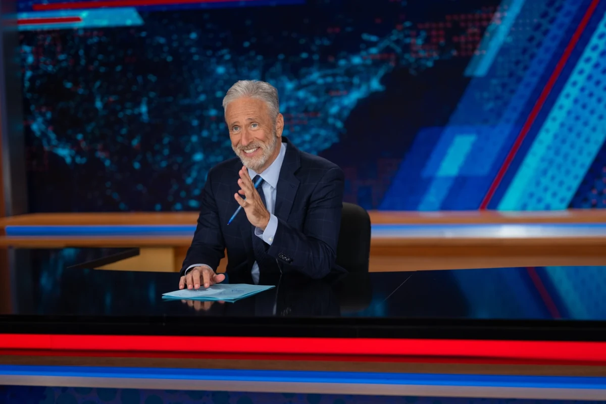 Jon Stewart Details Unlikely Connection Between Epstein and Trump’s Freedom 250 Concert
